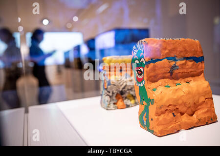 04 June 2019, Hamburg: Plasticine blocks in Strata Cut technique by US artist David Daniels are on display in the exhibition 'Alles Kneten. Metamorphosis of a Material' at the Museum für Kunst und Gewerbe (MKS). From 6 June to 3 November, the exhibition will show more than 60 international clay works, including figures from 'Shaun the Sheep' and 'Nightmare before Christmas'. Photo: Christian Charisius/dpa - ATTENTION: Only for editorial use in connection with the current coverage of the exhibition and only with complete mention of the above credit during the duration of the exhibition.