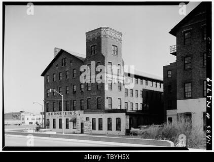 March 1960 VIEW FROM NORTHWEST SHOWING DETAIL OF STAIR TOWER  New Jersey Rubber Shoe Company Building No. 1, Albany Street, New Brunswick, Middlesex County, NJ Stock Photo