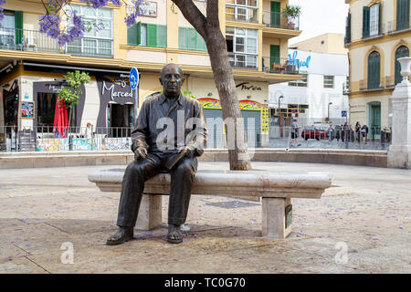 sculpture-of-picasso-in-malaga