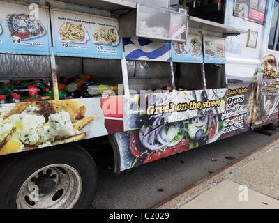 Side view of King Souvlaki Greek cuisine food truck in Bayside, Queens, New York, April 14, 2019. () Stock Photo