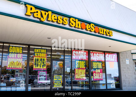 payless stores going out of business