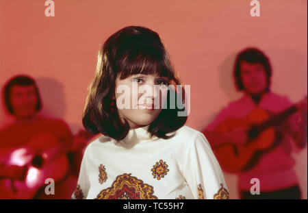 Maria Prado, spanische (?) Schlagersängerin, Deutschland ca. frühe 1970er Jahre. Spanish (?) schlager singer Maria Prado, Germany early 1970s. Stock Photo