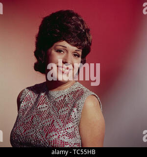 Maria Prado, spanische (?) Schlagersängerin, Deutschland ca. späte 1960er Jahre. Spanish (?) schlager singer Maria Prado, Germany late 1960s. Stock Photo