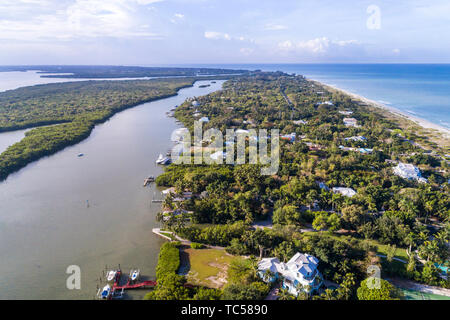 Captiva Island Florida,Pine Island Sound Gulf of Mexico Roosevelt Channel,Buck Key Preserve,homes,aerial overhead view,FL190508d06 Stock Photo