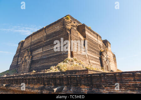 Mingon pagoda, ancient city of Mingon, Myanmar Stock Photo