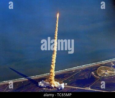 Shuttle Launch at John. F. Kennedy Space Center NASA Stock Photo - Alamy