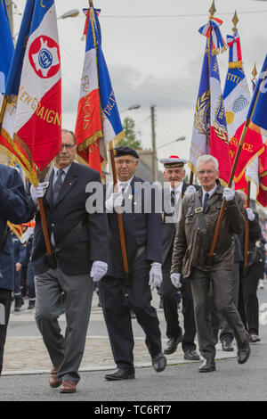 Carentan, France. 05th June, 2019. Residents of Normandy take part in a parade to commemorate the 75th anniversary of the World War Two D-Day invasion June 5, 2019 in Carentan, Normandy, France. Thousands have converged on Normandy to commemorate the 75th anniversary of Operation Overlord, the WWII Allied invasion commonly known as D-Day. Credit: Planetpix/Alamy Live News Stock Photo