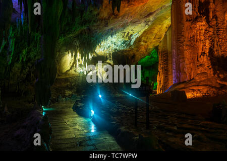 Yellow Dragon Cave, also known as The Wonder of the World's Caves, Zhangjiajie, Hunan, China Stock Photo