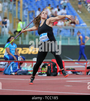 ROME, ITALY - JUN 06: Kara Winger of USA competes in the Javelin Throw during the IAAF Diamond League 2019 Golden Gala Pietro Mennea in Rome (Credit: Mickael Chavet/Zuma/Alamy Live News) Stock Photo