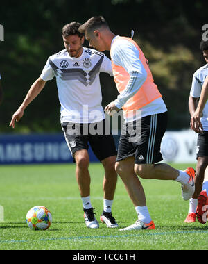 Venlo, Netherlands. 07th June, 2019. Jonas Hector (Germany) and Niklas Suele (Germany). GES/Football/Training of the German national team in Venlo, 07.06.2019 Football/Soccer: Practice of the German national team in Venlo, Netherlands, June 7, 2019 | usage worldwide Stock Photo