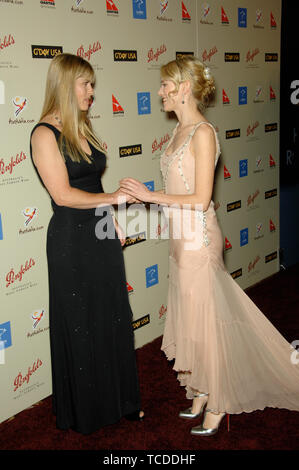 LOS ANGELES, CA. January 10, 2007: TERRI IRWIN (left) & NAOMI WATTS at the Penfolds Icon Gala - part of the G'Day LA week - at the Century Plaza Hotel. © 2007 Paul Smith / Featureflash Stock Photo