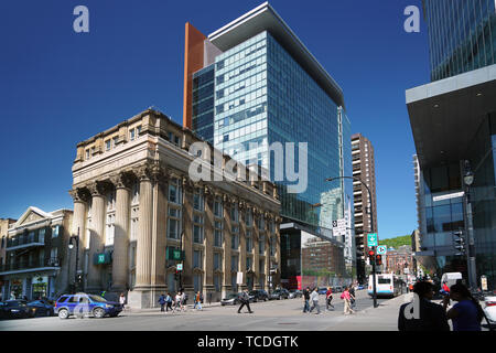 Montreal, Canada,June 6, 2019.Street corner on St-Catherine and Guy street in Montreal,Quebec,Canada.Credit:Mario Beauregard/Alamy Live News Stock Photo