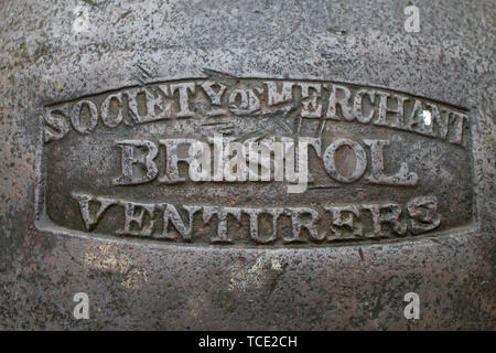 BRISTOL: Society of Merchant Venturers text on a cast mooring bollard. Stock Photo