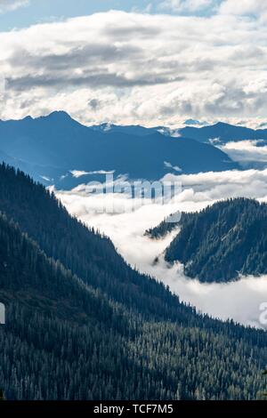 View from Artist Point, mountain landscape in clouds, Mount Baker-Snoqualmie National Forest, Washington, USA, North America Stock Photo