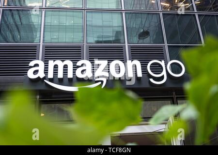 Amazon Go store, American automated supermarket chain, cashless supermarket, Seattle, Washington, USA, North America Stock Photo