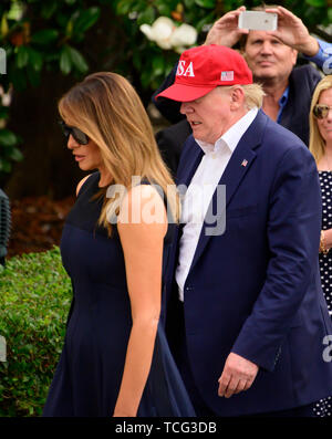 Washington, USA. 07th June, 2019. USA President Donald J. Trump and first lady Melania Trump return to the South Lawn of the White House in Washington, DC from their European trip on Friday, June 7, 2019. Credit: Ron Sachs/CNP Photo via Credit: Newscom/Alamy Live News