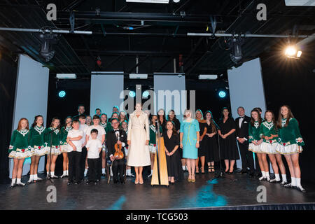 Shannon, Ireland. 05th June, 2019. First Lady Melania Trump poses for a photo with Irish cultural performers Wednesday, June 5, 2019, at Shannon Airport in Shannon, Ireland People: First Lady Melania Trump Credit: Storms Media Group/Alamy Live News Stock Photo