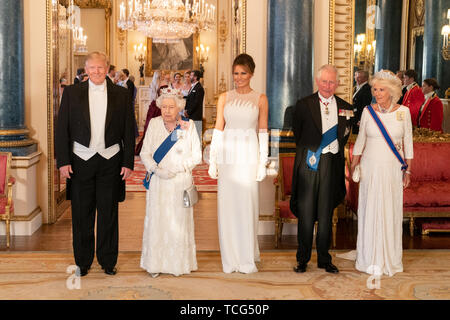 London, UK. 03rd June, 2019. President Donald J. Trump and First Lady Melania Trump pose for a photo with BritainÕs Queen Elizabeth II, the Prince of Wales and the Duchess of Cornwall Monday, June 3, 2019, prior to attending a state banquet at Buckingham Palace in London People: President Donald Trump, Melania Trump, Queen Elizabeth II Credit: Storms Media Group/Alamy Live News Stock Photo