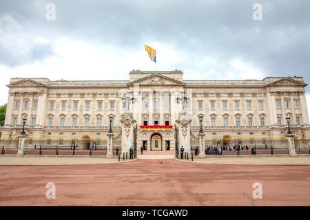 London, UK. 08th June, 2019. Buckingham Palace in London, on June 08, 2019 Photo : Albert Nieboer/ Netherlands OUT/Point de Vue OUT | Credit: dpa picture alliance/Alamy Live News Stock Photo