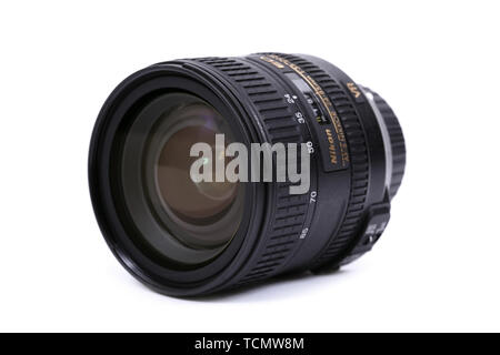 Nikon AF-S 24-85mm F3.5-4.5G ED VR