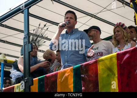 Warsaw, Poland. 08th June, 2019. Mayor of Warsaw, Rafal Trzaskowski speaks in support during the Warsaw Pride. The Equality March also called the Warsaw Pride parade, brought thousands of people to the streets of Warsaw, at the time when the gay rights movement in Poland is under siege by hate speech and a government campaign depicting it as a threat to families and society. Credit: SOPA Images Limited/Alamy Live News Stock Photo