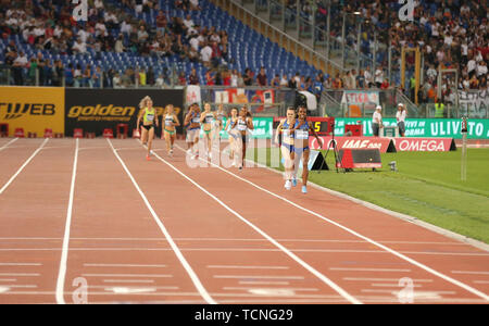 ROME, ITALY - JUN 06: Laura Muir and Genzebe Dibaba compete in the Women 1500m event during the IAAF Diamond League 2019 Golden Gala Pietro Mennea in  Stock Photo