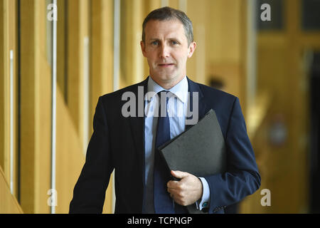 Scottish politicians attends the weekly First Minister's Question's at Holyrood.  Featuring: Michael Matheson Where: Edinburgh, United Kingdom When: 09 May 2019 Credit: Euan Cherry/WENN Stock Photo