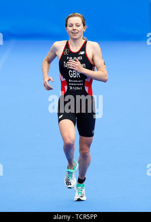 Georgia Taylor-Brown on her way to winning the Elite Women's race during the 2019 ITU World Triathlon Series Event in Leeds. Stock Photo