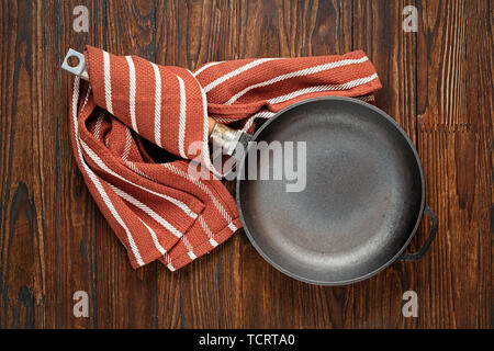 pan, pan on table, cooking, kitchen, stainless steel, baking, pan, round Teflon, cooking, cast iron, pan on table, table top, empty frying Stock Photo