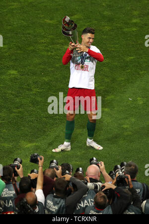 Portugal's Cristiano Ronaldo celebrates with the Nations League Trophy after the Nations League Final at Estadio do Dragao, Porto. Stock Photo