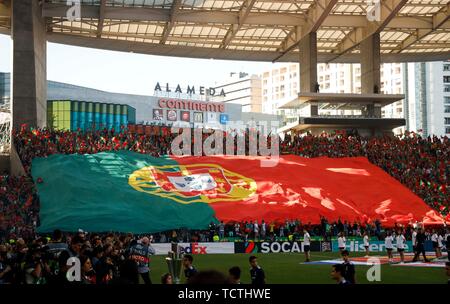 Porto, Portugal. 09th June, 2019. Portugal fans before the UEFA Nations League Final match between Portugal and Netherlands at Estadio do Dragao on June 9th 2019 in Porto, Portugal. (Photo by Daniel Chesterton/phcimages.com) Credit: PHC Images/Alamy Live News Stock Photo