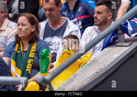 Valenciennes, France. 9th June, 2019. Supporters (Australia) during the FIFA Women's World Cup France 2019 Group C match between Australia 1-2 Italy at Hainaut Stadium in Valenciennes, France, June 9, 2019. Credit: Maurizio Borsari/AFLO/Alamy Live News Stock Photo