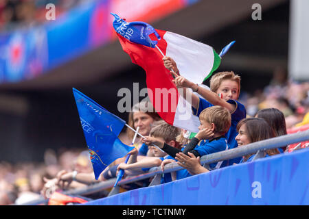 Valenciennes, France. 9th June, 2019. Supporters (Italy) during the FIFA Women's World Cup France 2019 Group C match between Australia 1-2 Italy at Hainaut Stadium in Valenciennes, France, June 9, 2019. Credit: Maurizio Borsari/AFLO/Alamy Live News Stock Photo