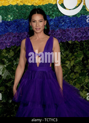 NEW YORK, NEW YORK - JUNE 09: Lucy Liu attends the 73rd Annual Tony Awards at Radio City Music Hall on June 09, 2019 in New York City. Photo: Jeremy Smith/imageSPACE/MediaPunch Stock Photo