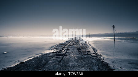 Chaka Salt Lake Scenic Area, Qinghai Province Stock Photo