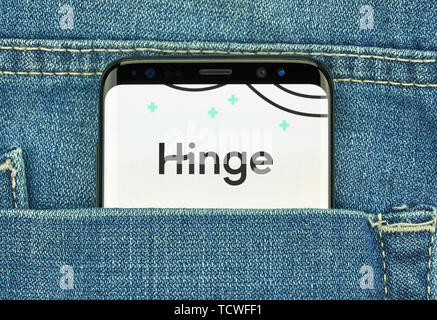 MONTREAL, CANADA - December 23, 2018: Hinge android app on Samsung s8 screen. Hinge is an online dating app founded by Justin McLeod. It uses connecti Stock Photo