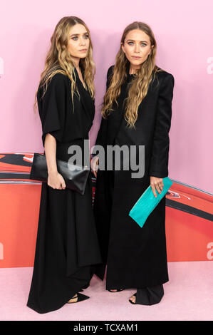 New York, NY - June 03, 2019: Ashley Olsen and Mary-Kate Olsen attend 2019 CFDA Fashion Awards at Brooklyn Museum Stock Photo