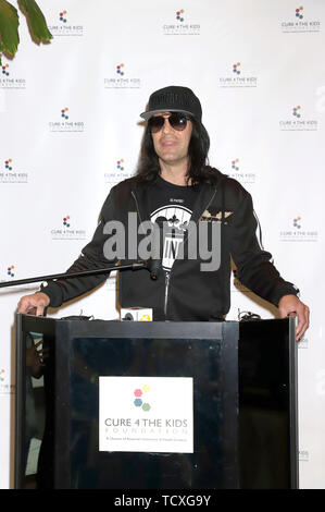 Criss Angel unveils new patient exam room  Featuring: Criss Angel, Shaunyl Benson, Johnny Crisstopher, Xristos Yanni Where: Las Vegas, Nevada, United States When: 09 May 2019 Credit: DJDM/WENN.com Stock Photo
