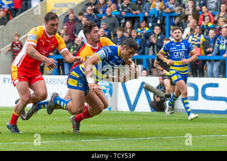 8th June 2019 , Halliwell Jones Stadium, Warrington, England;  Betfred Super League, Round 17, Warrington Wolves vs Catalans Dragons ;    Credit: Richard Long/News Images Stock Photo