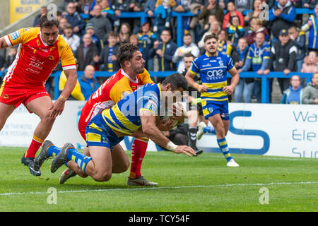 8th June 2019 , Halliwell Jones Stadium, Warrington, England;  Betfred Super League, Round 17, Warrington Wolves vs Catalans Dragons ;    Credit: Richard Long/News Images Stock Photo