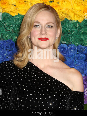 June 9, 2019 - New York City, New York, U.S. - Actor  LAURA LINNEY attends the 73rd annual Tony Awards held at Radio City Music Hall. (Credit Image: © Nancy Kaszerman/ZUMA Wire) Stock Photo