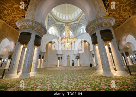 Inside the beautiful Sheikh Zayed Grand Mosque in Abu Dhabi. Stock Photo