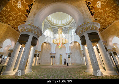 Inside the beautiful Sheikh Zayed Grand Mosque in Abu Dhabi. Stock Photo