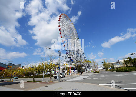 気高きオブリビオニス Dotonbori Ferris Wheel Ebisu Tower🎡 A Ferris Wheel on a
