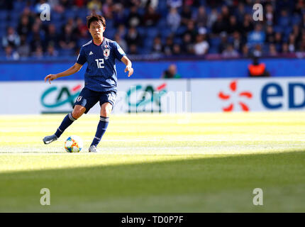 Paris, France. 10th June, 2019. Japan's Moeka Minami controls the ball during the group D match at the 2019 FIFA Women's World Cup in Paris, France, June 10, 2019. The match ended in a 0-0 draw. Credit: Ding Xu/Xinhua/Alamy Live News Stock Photo