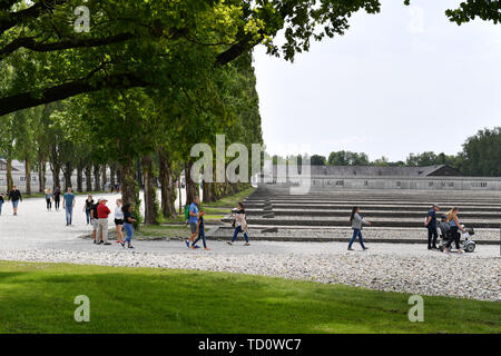 Dachau, Deutschland. 10th June, 2019. Visitors in the memorial concentration camp Dachau- Gedenkstaette. 1933, 1945, 3, antisewithism, exterminate, extermination, Bavaria, Dachau, deportation, German, German history, Germany, third, Europe, fascism, fascists, fascist, commemoration, memorial site, history, Jew, Jews, concentration camp, concentration camp, memorial, National Socialism, Nazi, Nazis, Nazi, Reich, Crime, Past, Annihilation, Extermination Camp Usual worldwide Credit: dpa/Alamy Live News Stock Photo