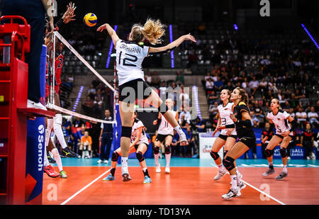 Stuttgart, Germany. 11th June, 2019. Volleyball, women: League of Nations, Germany - Dominican Republic, preliminary round, pool 14, 1st matchday in the Porsche Arena. Germany's Hanna Orthmann (12) hits the ball over the net. Credit: Christoph Schmidt/dpa/Alamy Live News Stock Photo