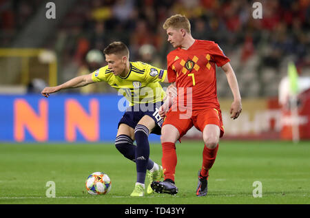 Scotland's Scott McTominay (left) and Belgium's Kevin De Bruyne battle for the ball during the UEFA Euro 2020 Qualifying, Group I match at the King Baudouin Stadium, Brussels. Stock Photo
