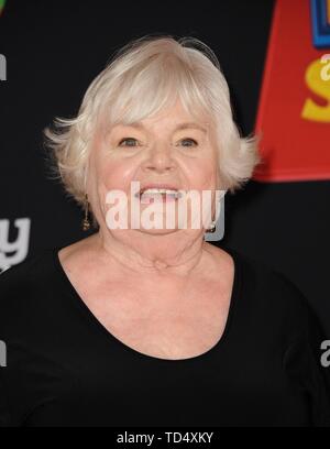 Los Angeles, CA, USA. 11th June, 2019. June Squibb at arrivals for TOY STORY 4 Premiere, El Capitan Theatre, Los Angeles, CA June 11, 2019. Credit: Elizabeth Goodenough/Everett Collection/Alamy Live News Stock Photo