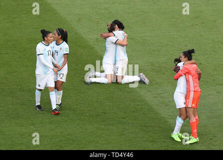 Beijing, France. 10th June, 2019. Players of Argentina hug each other after the group D match between Argentina and Japan at the 2019 FIFA Women's World Cup in Paris, France, June 10, 2019. The match ended 0-0. Credit: Xu Zijian/Xinhua/Alamy Live News Stock Photo